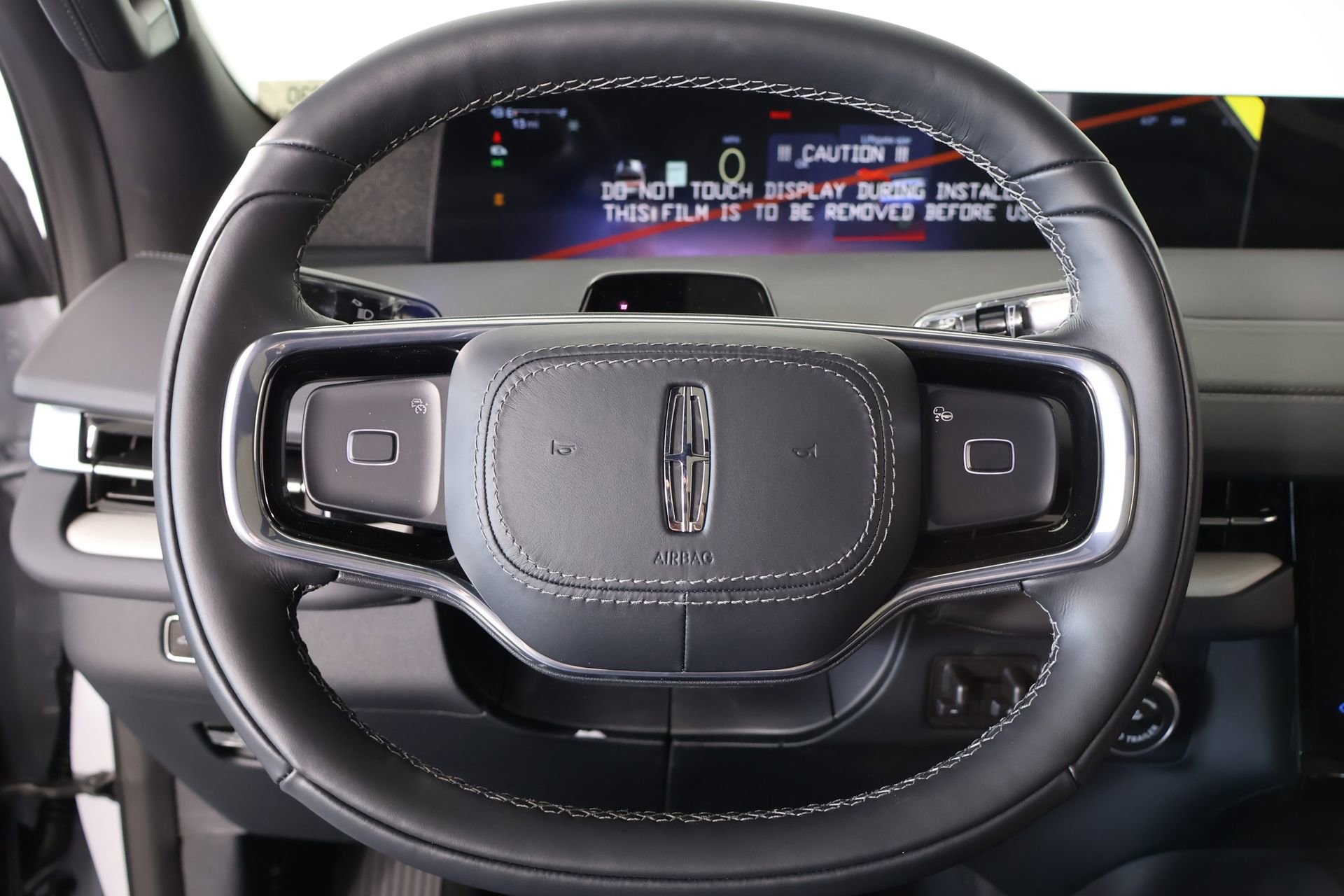 New 2026 Lincoln Navigator Reserve image 3