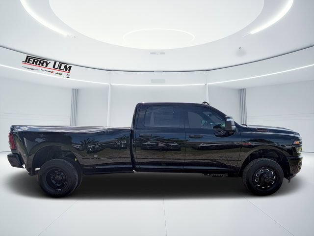 New 2026 RAM 3500 Big Horn AWD/4WD image 2