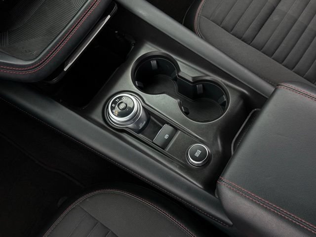 Used 2025 Ford Explorer ST-Line AWD/4WD image 31