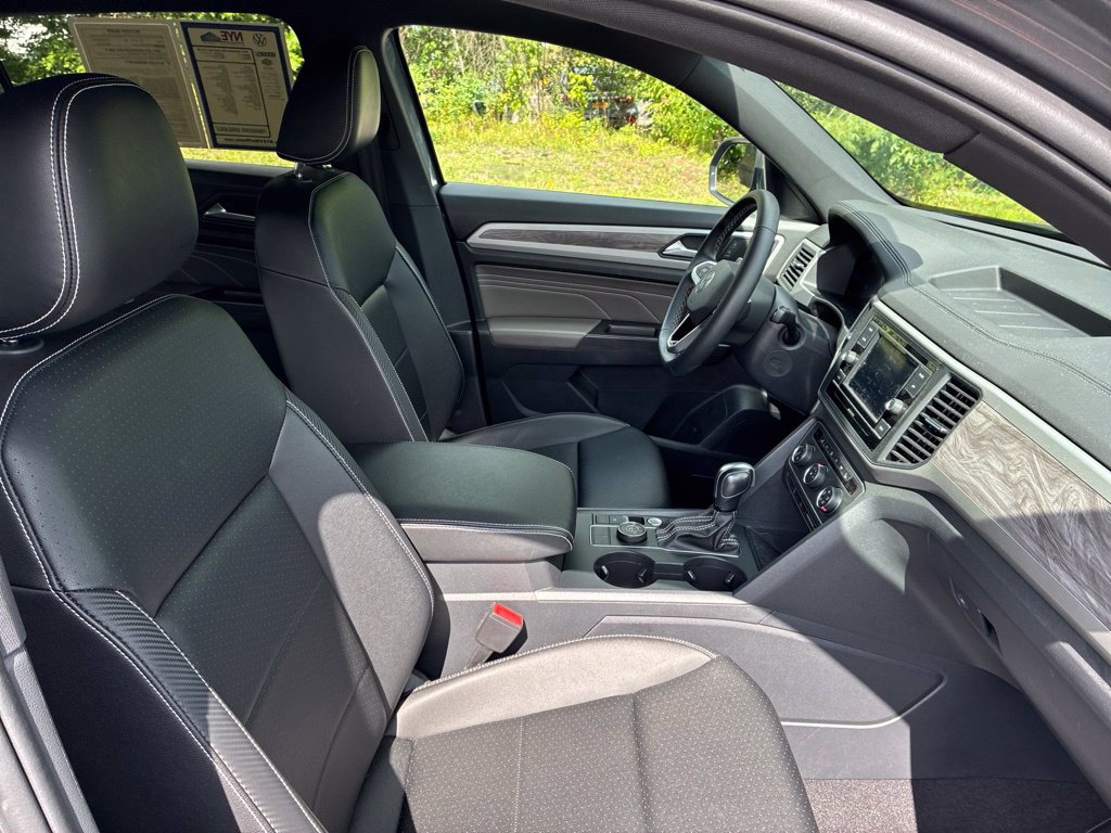 Used 2023 Volkswagen Atlas Cross Sport SE AWD/4WD image 43