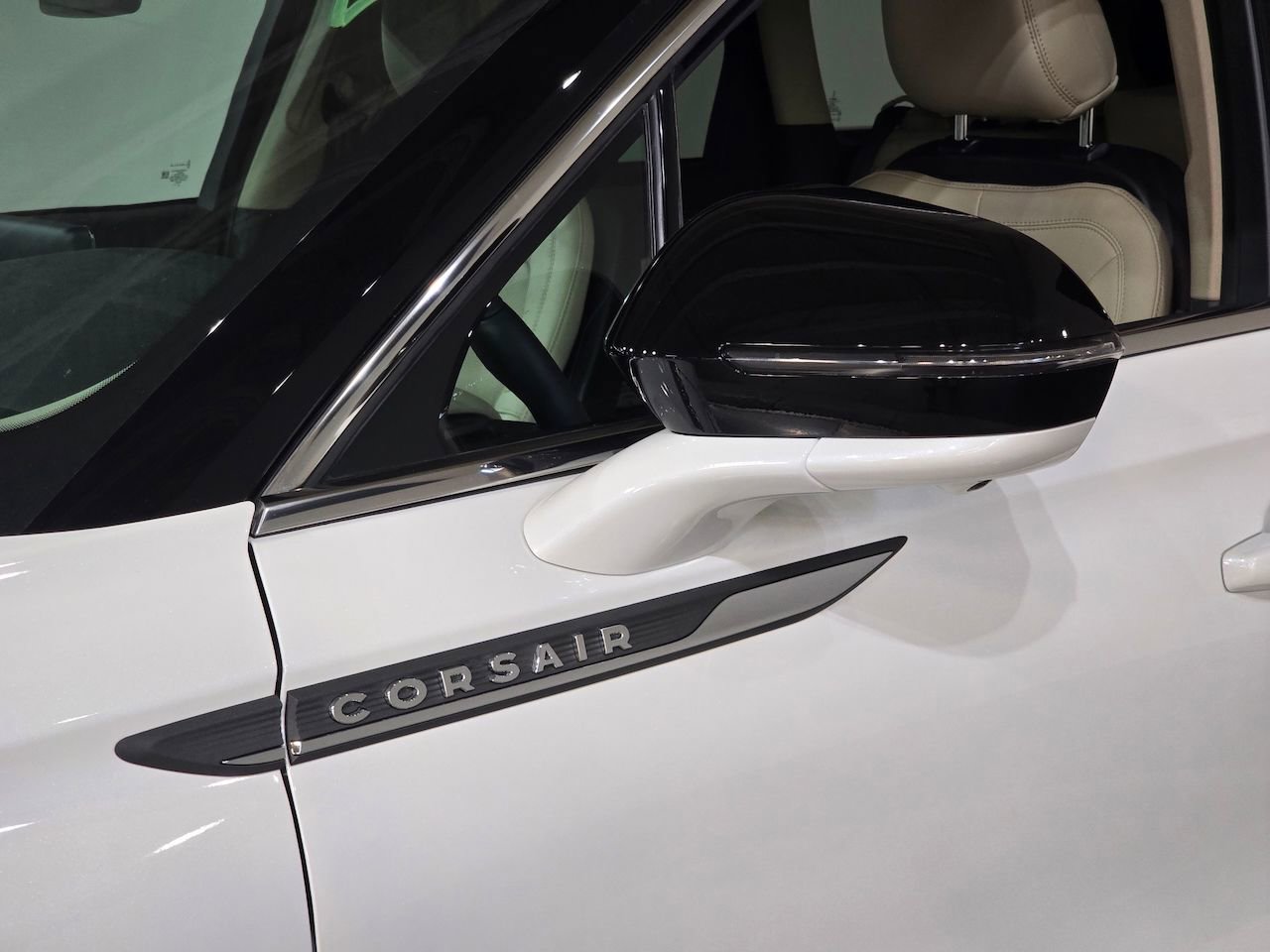 New 2026 Lincoln Corsair Reserve image 9