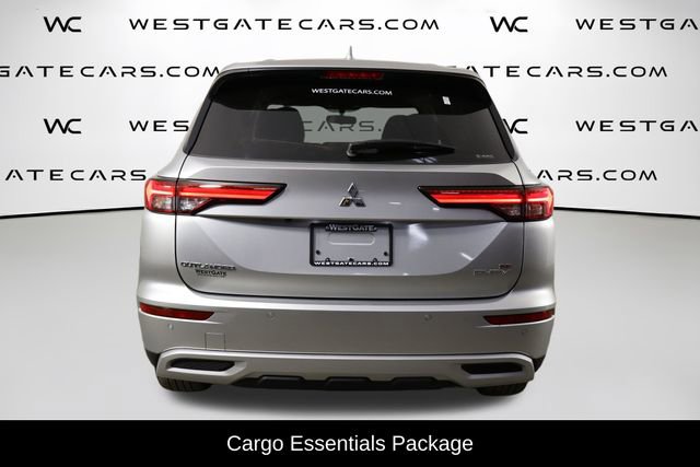 Used 2024 Mitsubishi Outlander SE image 4
