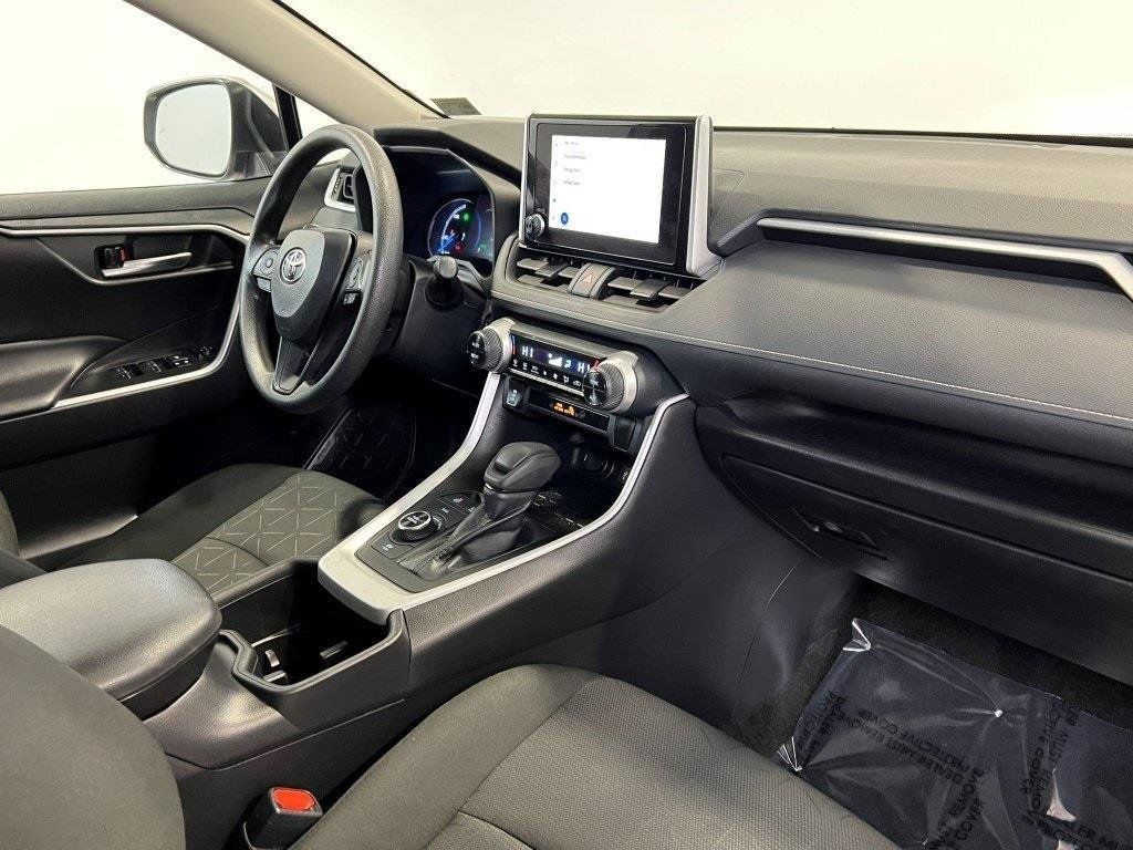 Used 2024 Toyota RAV4 XLE image 15