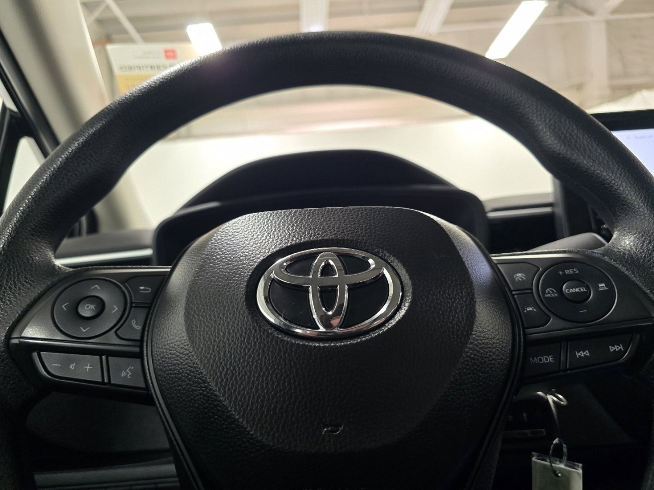 Certified 2025 Toyota Corolla LE image 22