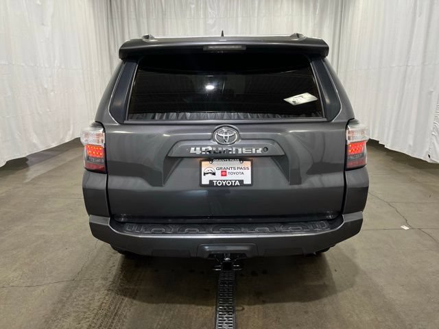 Certified 2019 Toyota 4Runner SR5 AWD/4WD image 5