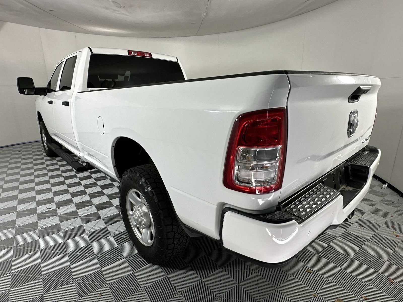 Used 2024 RAM 2500 Tradesman w/ Protection Group AWD/4WD image 6