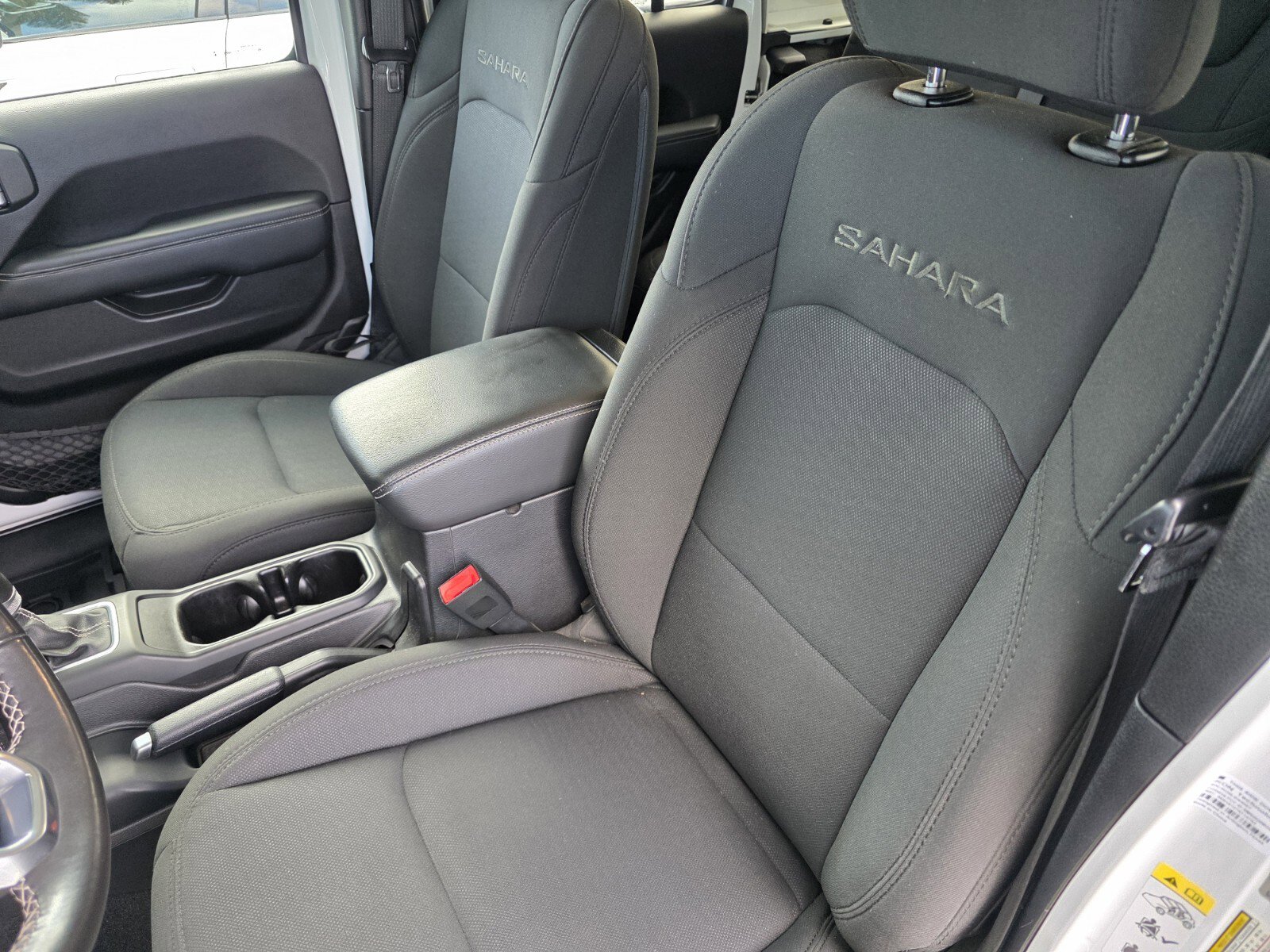 Used 2019 Jeep Wrangler Unlimited Sahara w/ Uconnect 4C Nav & Sound Group image 12