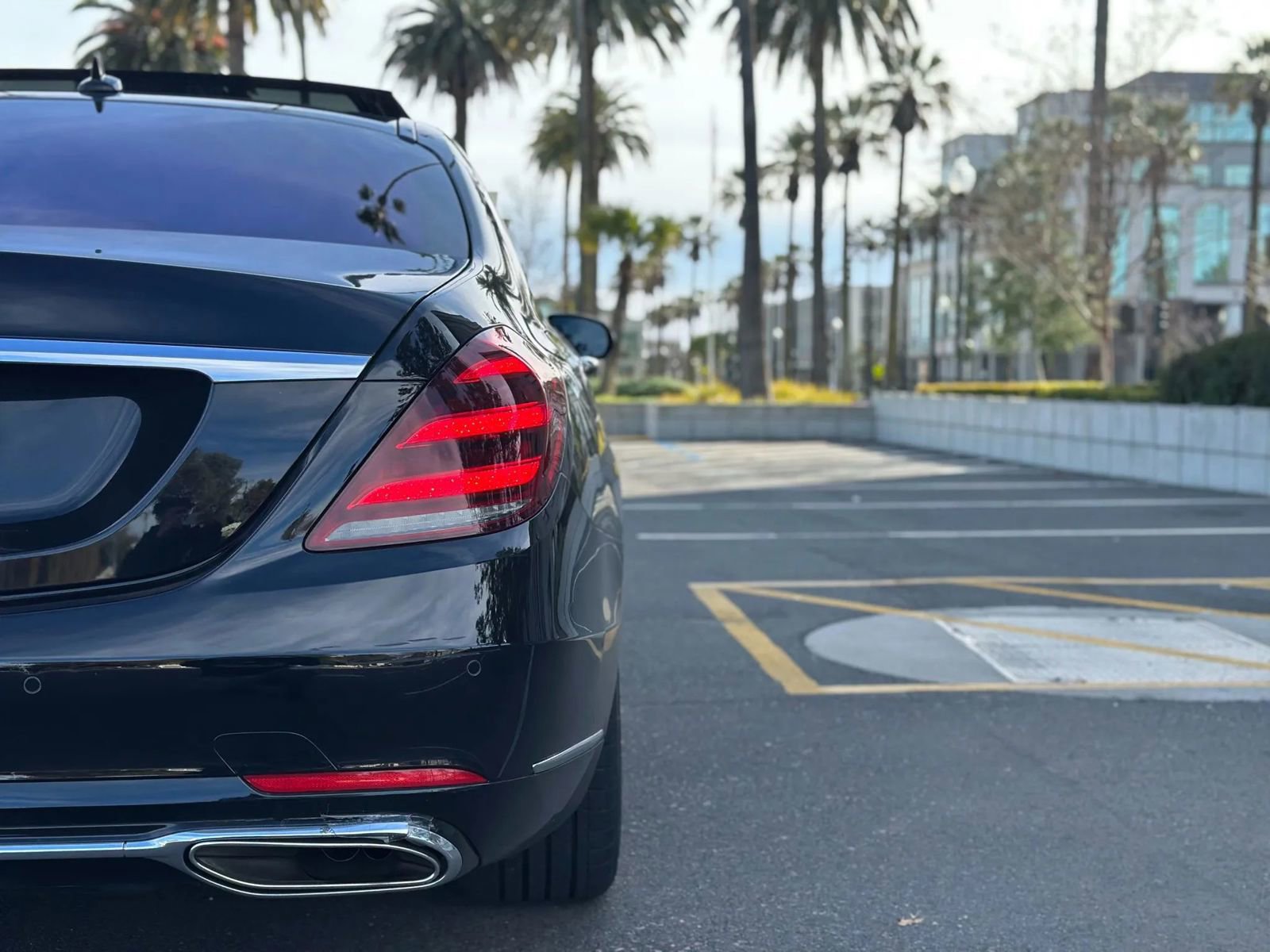 Used 2018 Mercedes-Benz S 450 Sedan image 27