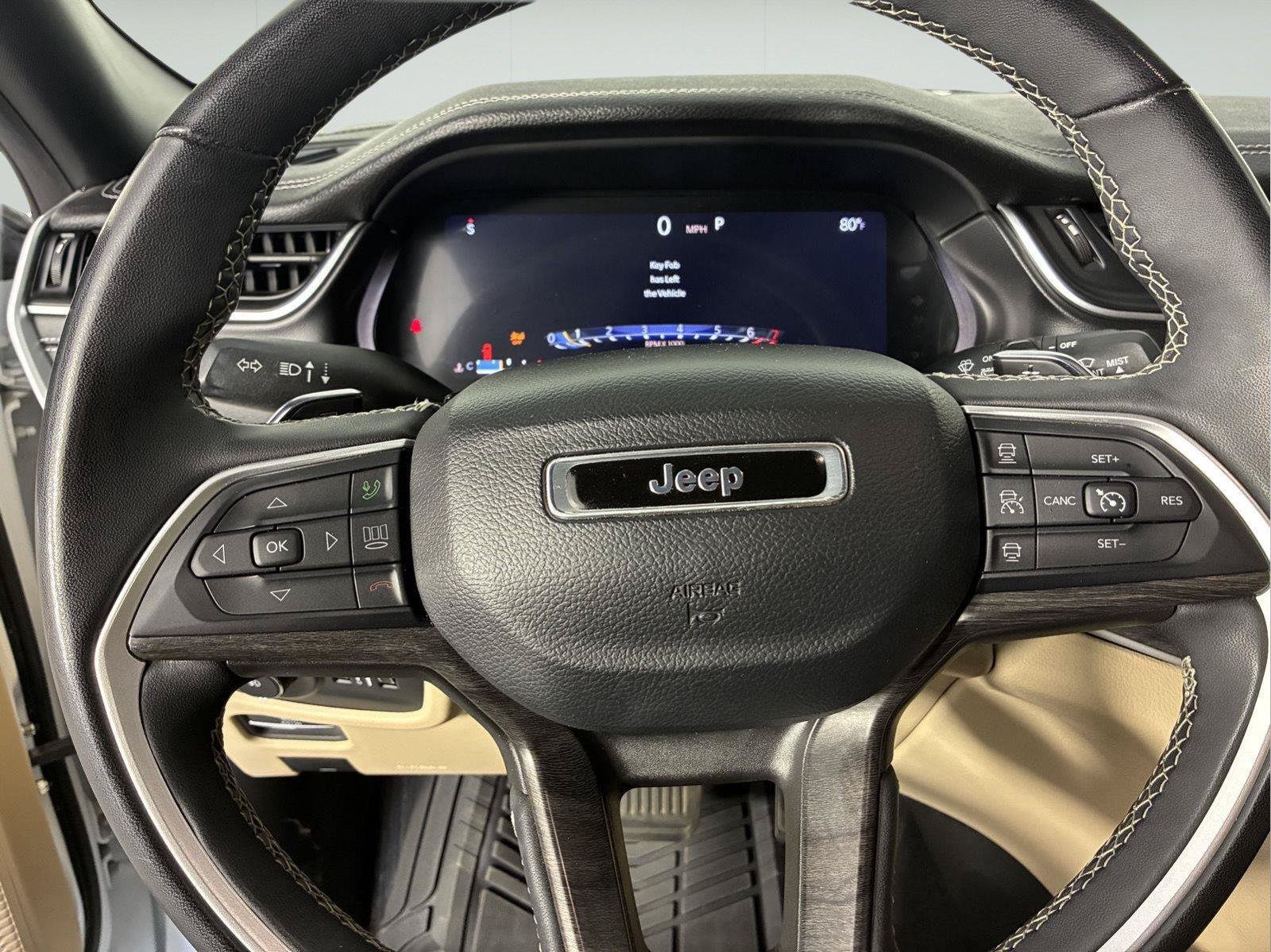 Used 2023 Jeep Grand Cherokee L Limited w/ Luxury Tech Group II AWD/4WD image 43