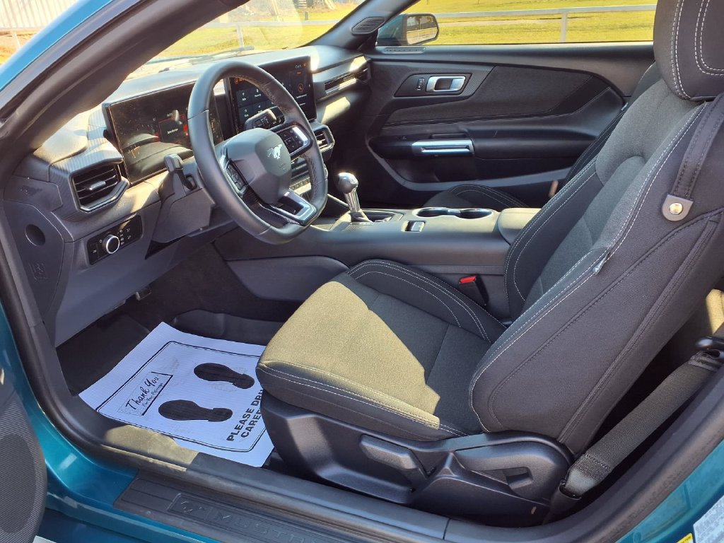 Used 2026 Ford Mustang Coupe RWD image 14