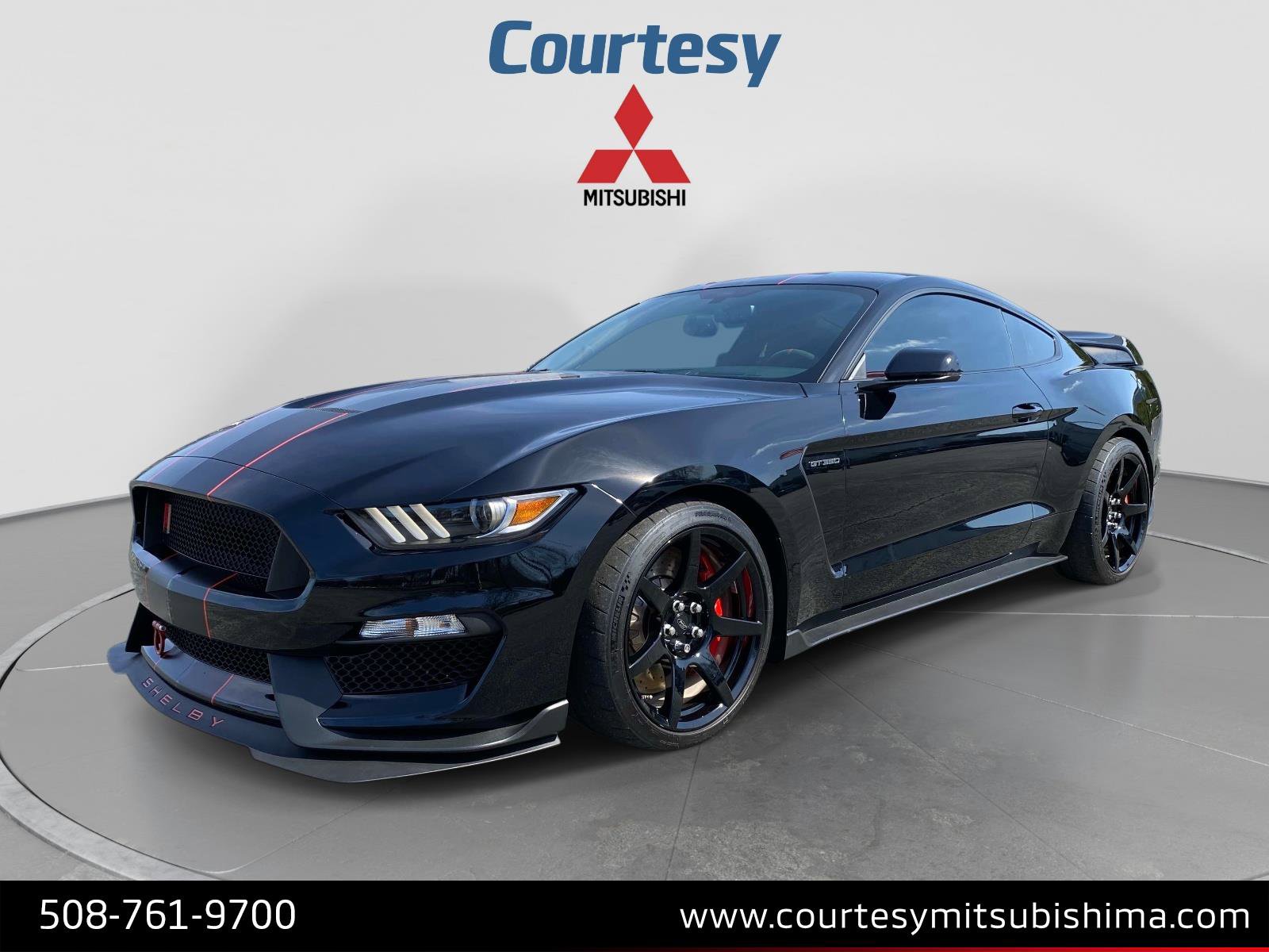 Used 2016 Ford Mustang Shelby GT350R w/ GT350R Equipment Group 920A RWD image 1