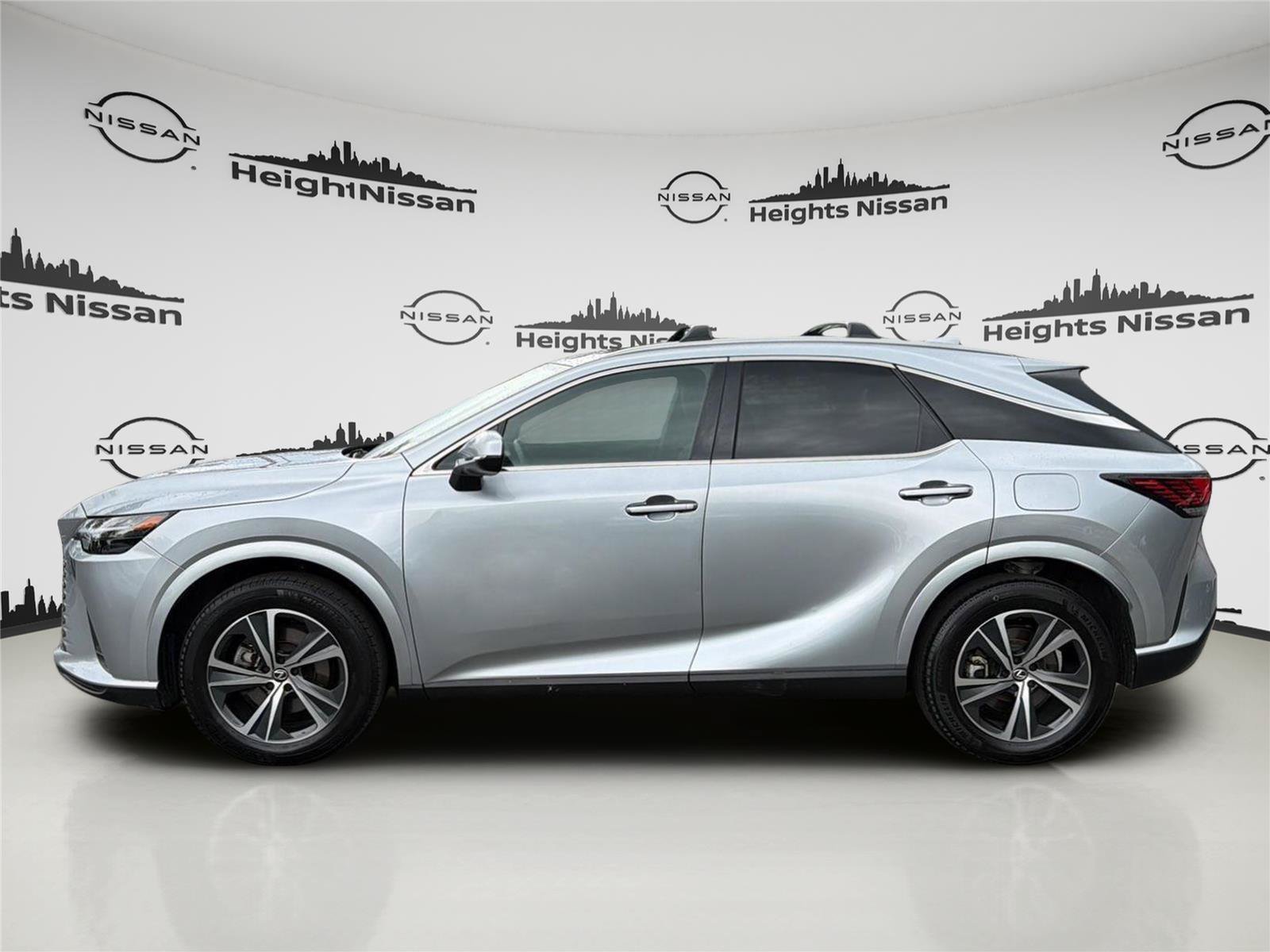 Used 2023 Lexus RX 350 Premium w/ Accessory Package (Z1) AWD/4WD image 2