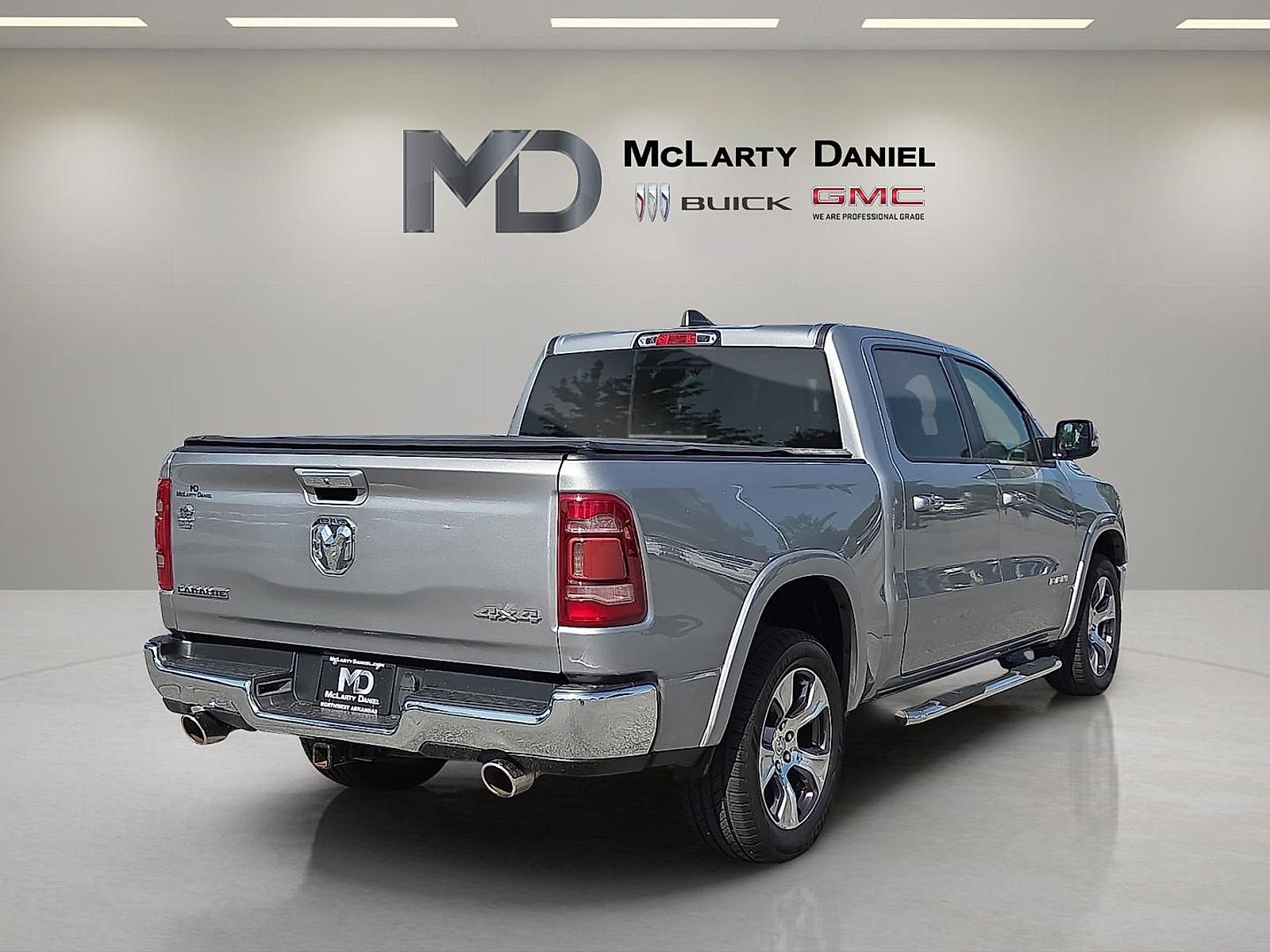 Used 2021 RAM 1500 Laramie AWD/4WD image 14