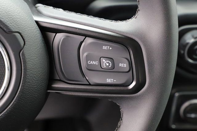 Used 2023 Jeep Gladiator Sport image 22