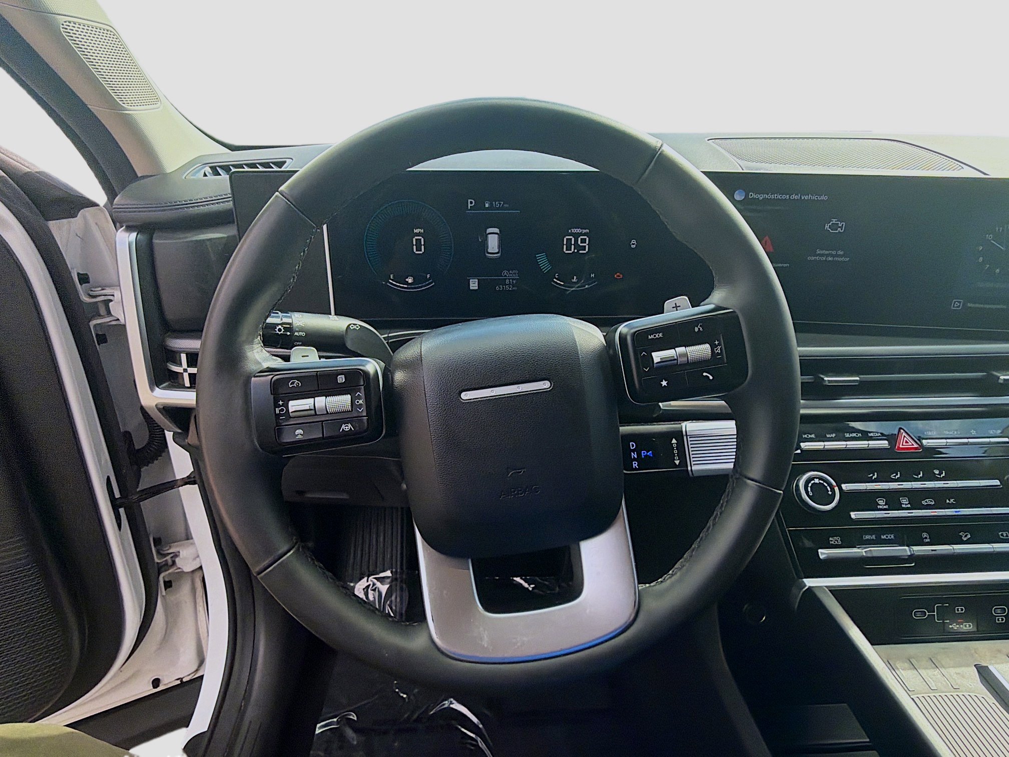 Used 2025 Hyundai Santa Fe SE FWD image 8