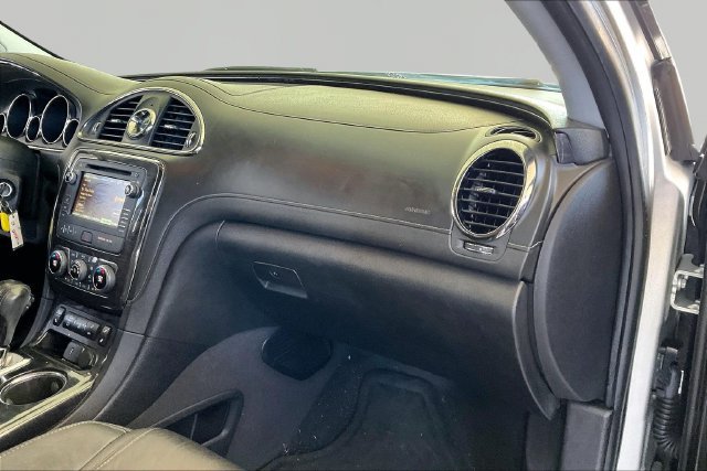 Used 2015 Buick Enclave Leather FWD image 19