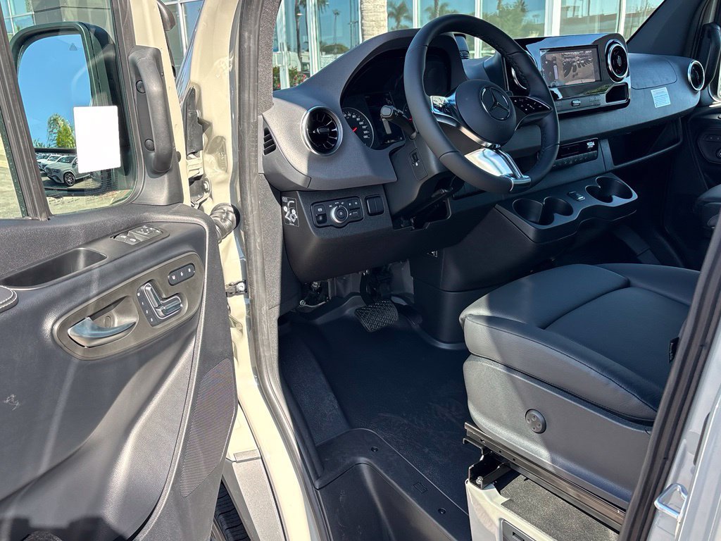 New 2026 Mercedes-Benz Sprinter 2500 image 11