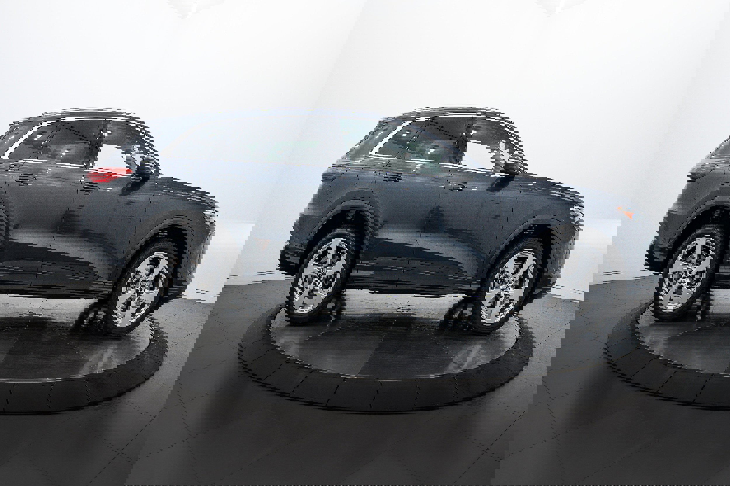 New 2025 Audi Q5 Premium Plus image 3