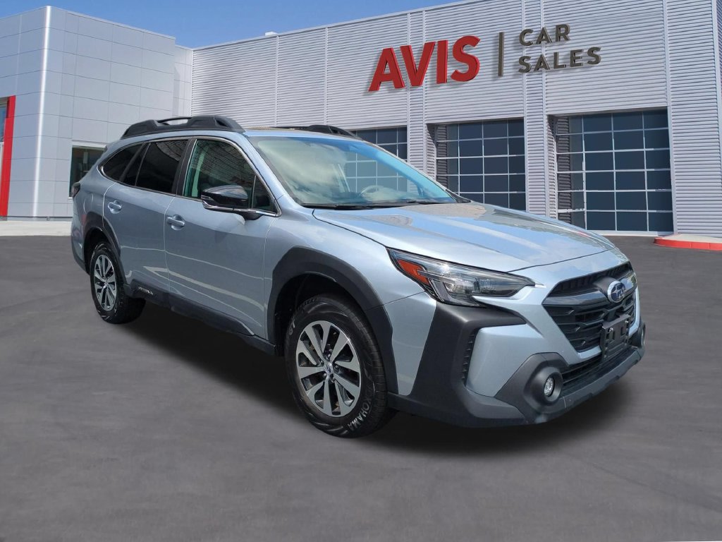Used 2025 Subaru Outback Premium AWD/4WD image 3