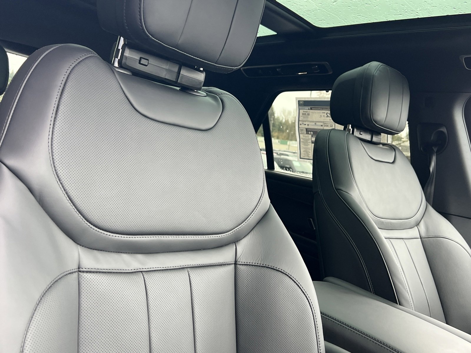 New 2025 Land Rover Range Rover Sport Dynamic SE image 10
