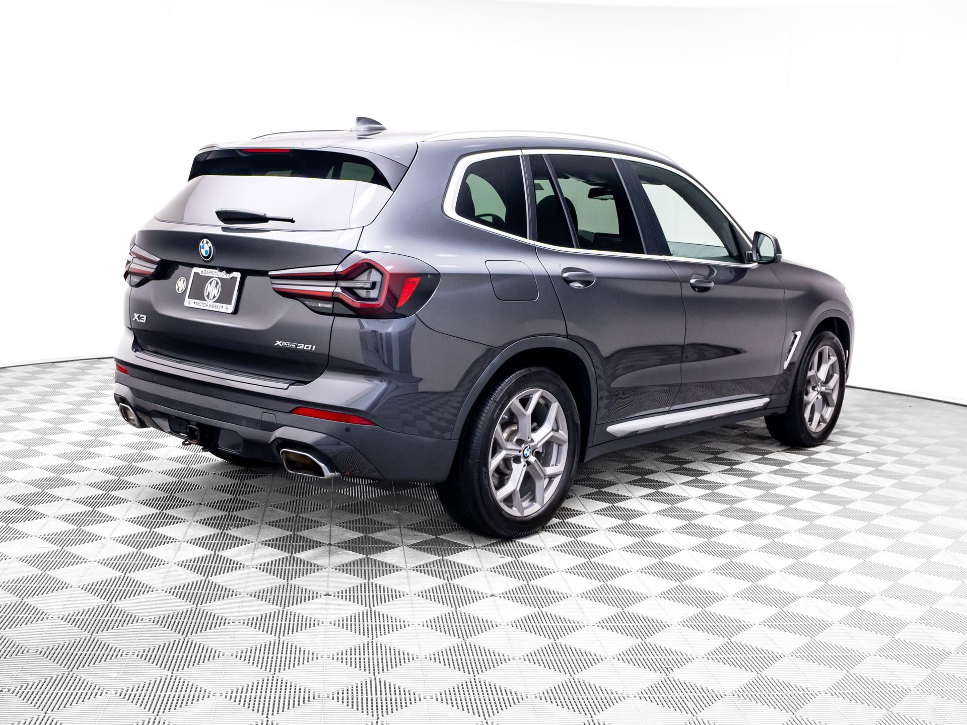 Used 2023 BMW X3 xDrive30i w/ Premium Package AWD/4WD image 5