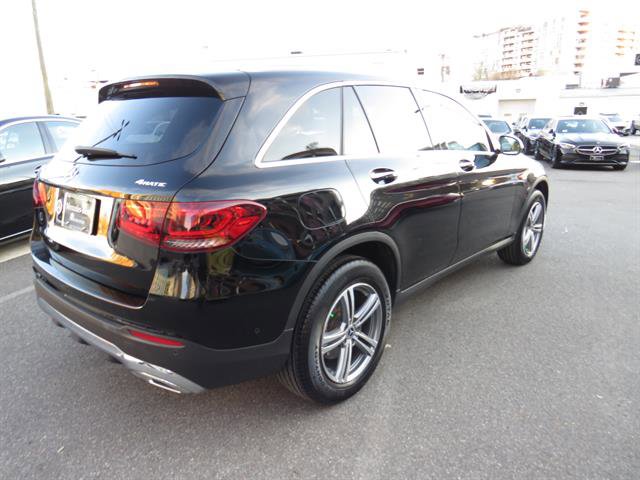 Used 2021 Mercedes-Benz GLC 300 4MATIC image 4