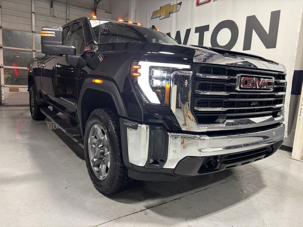 New 2025 GMC Sierra 2500 SLT w/ SLT Premium Package image 36