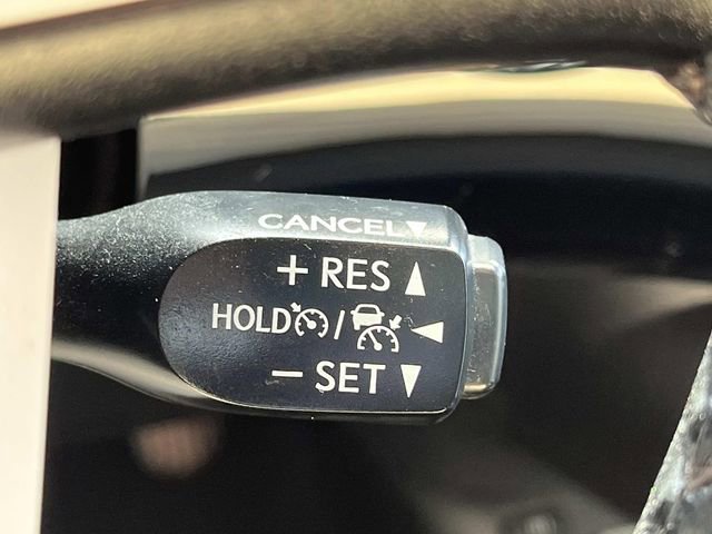 Used 2017 Toyota Prius Four image 41