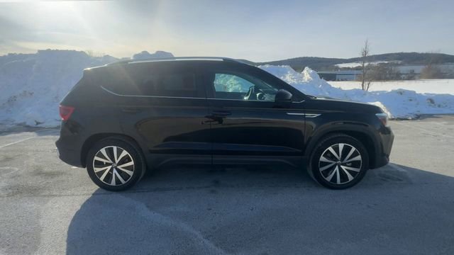 Used 2022 Volkswagen Taos SE image 9