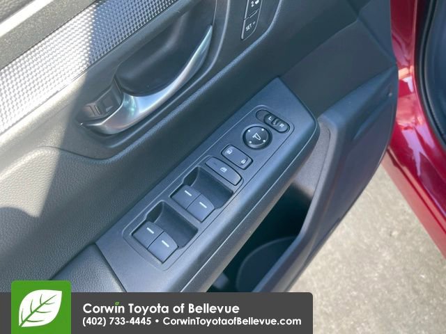 Used 2025 Honda CR-V Sport-L image 11