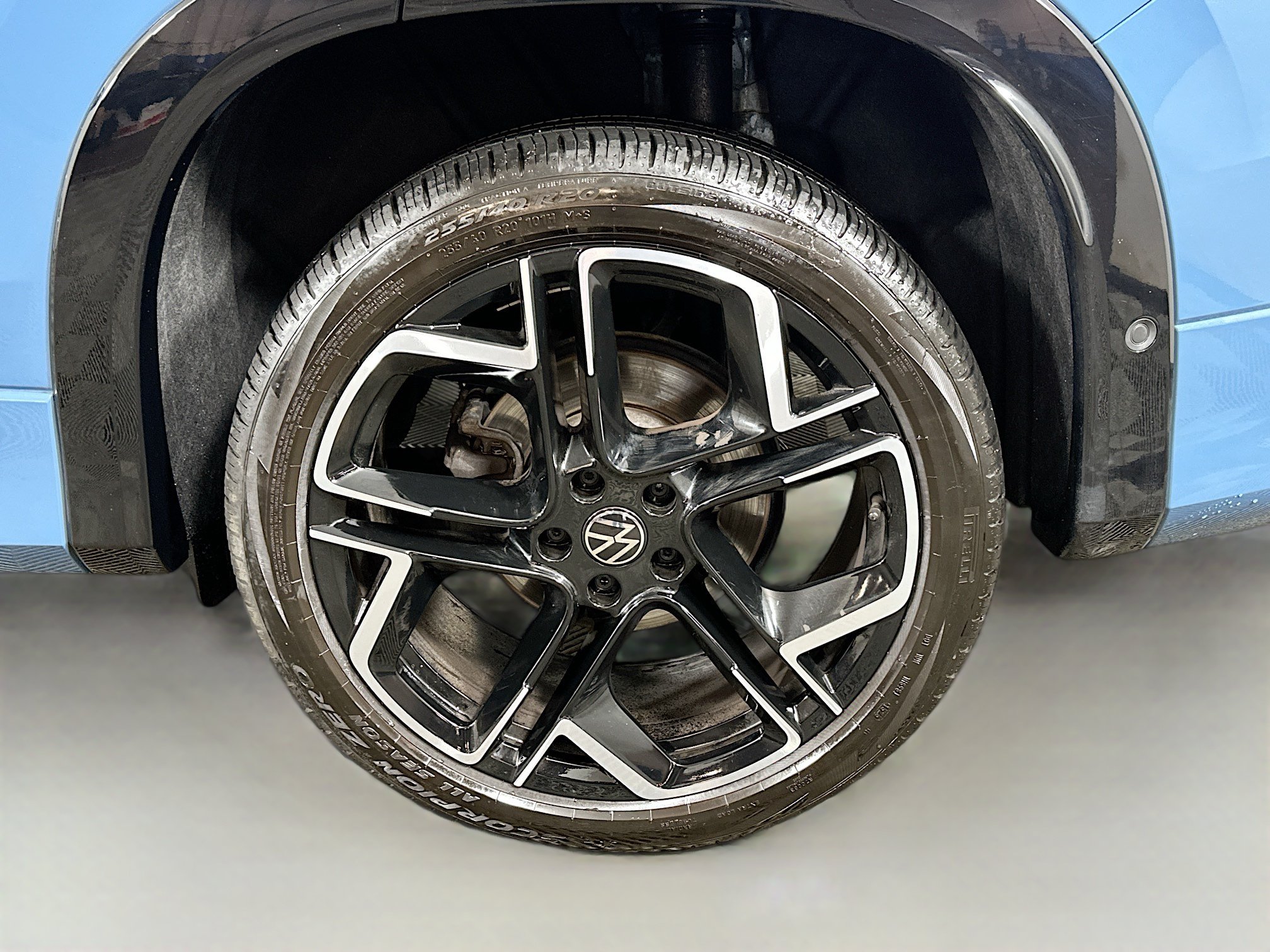 Certified 2025 Volkswagen Tiguan SEL R-Line AWD/4WD image 32