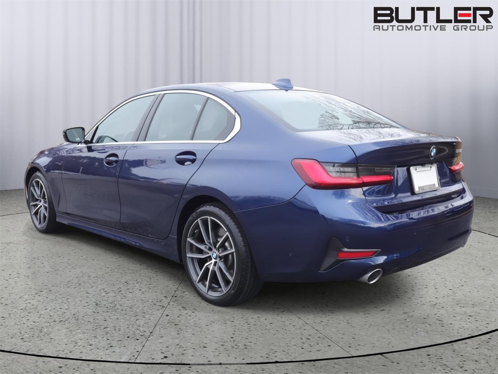 Used 2020 BMW 330i Sedan w/ Premium Package image 5