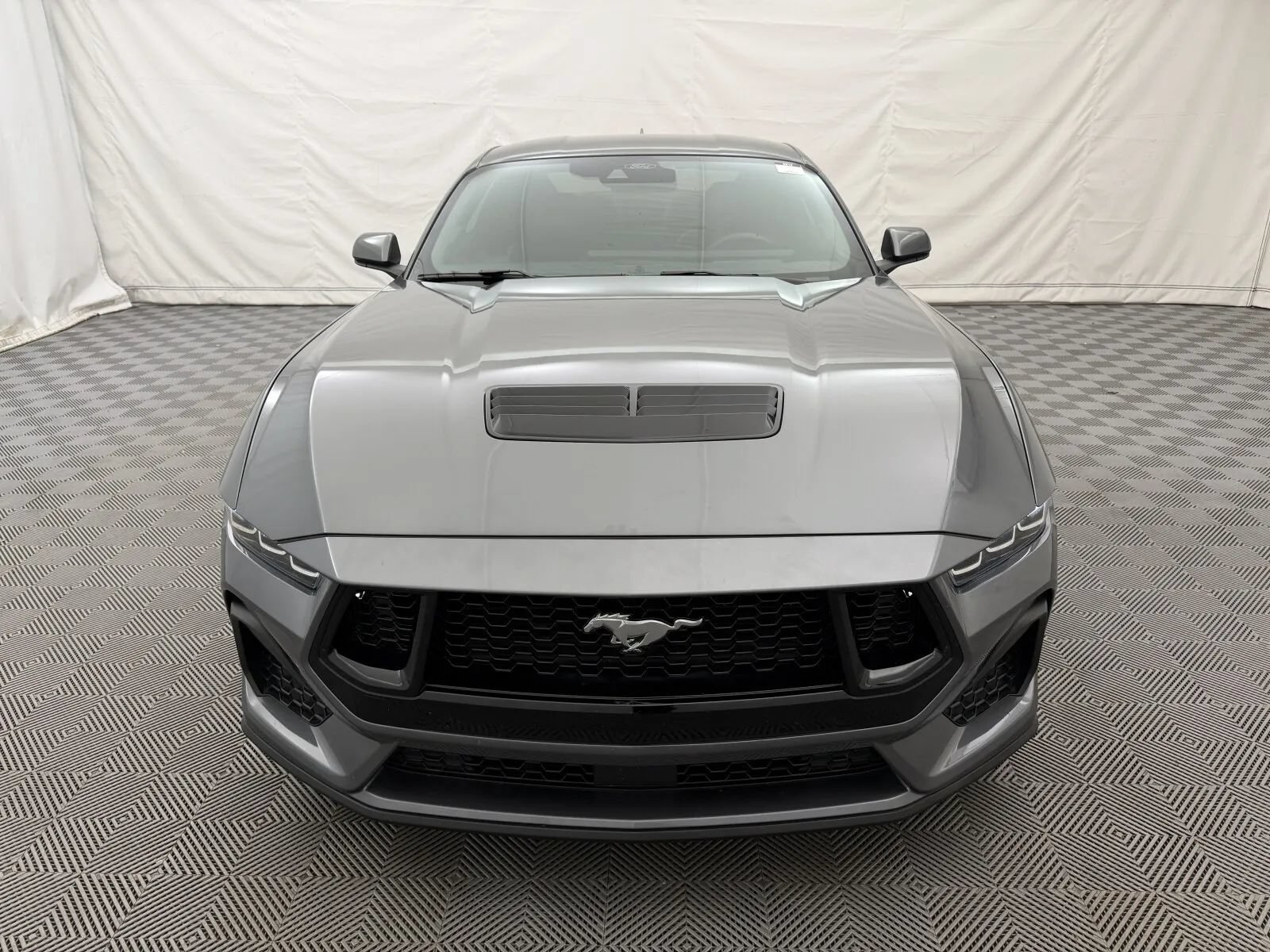 Used 2024 Ford Mustang GT Premium RWD image 3