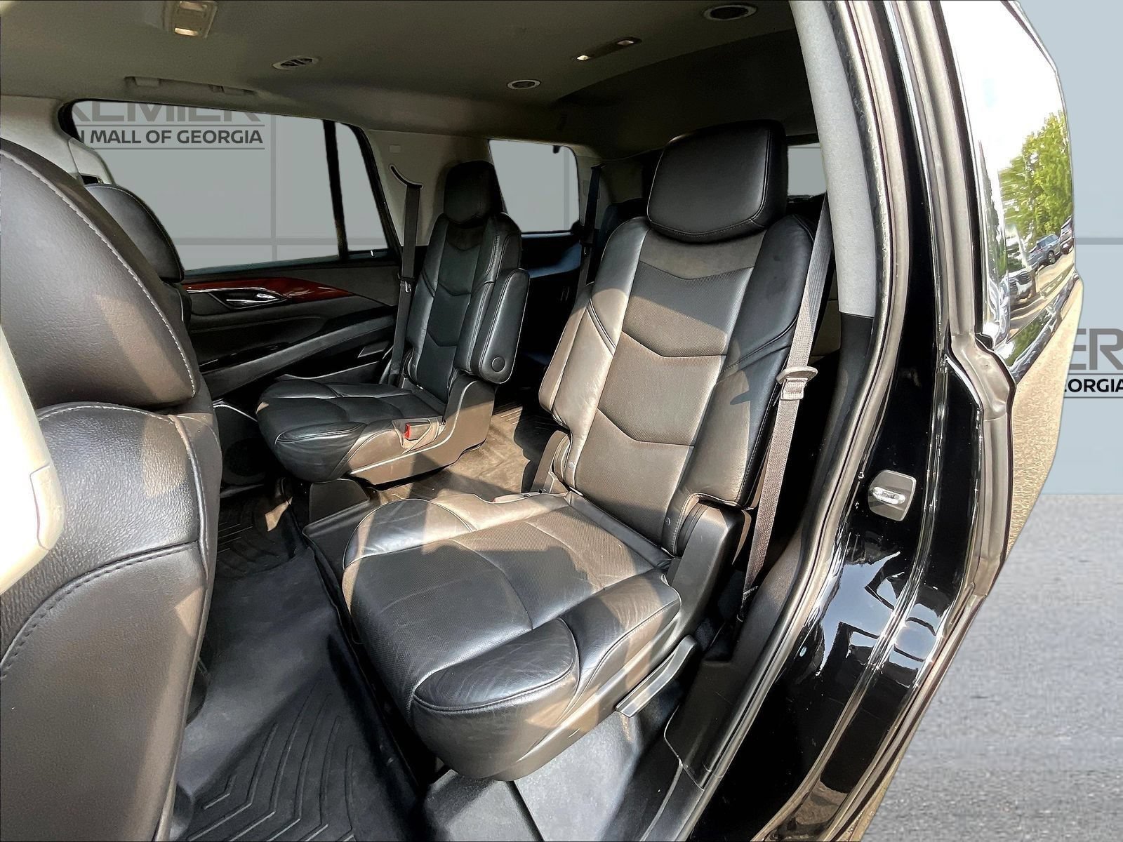 Used 2019 Cadillac Escalade Luxury AWD/4WD image 22