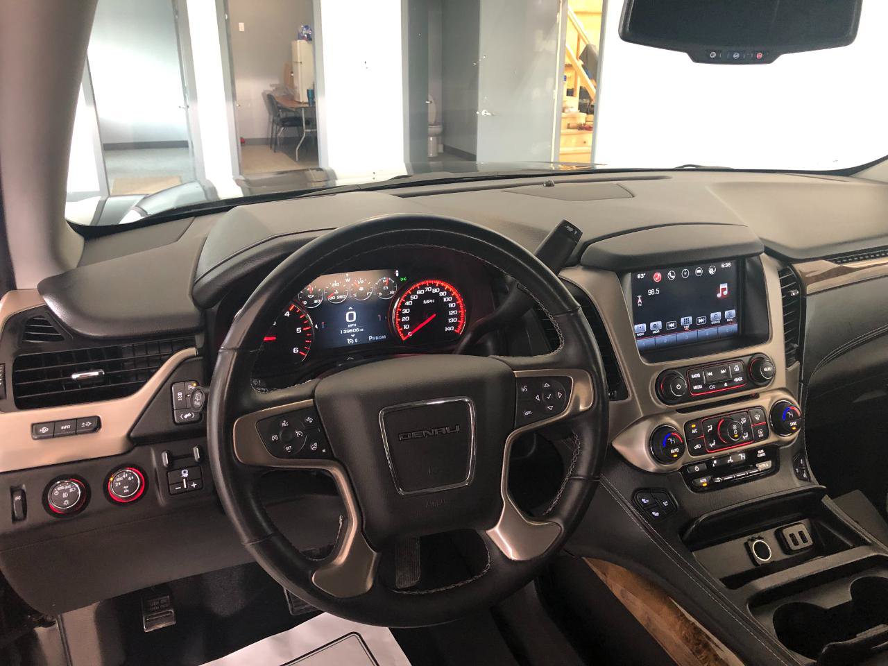 Used 2016 GMC Yukon XL Denali w/ Open Road Package AWD/4WD image 13