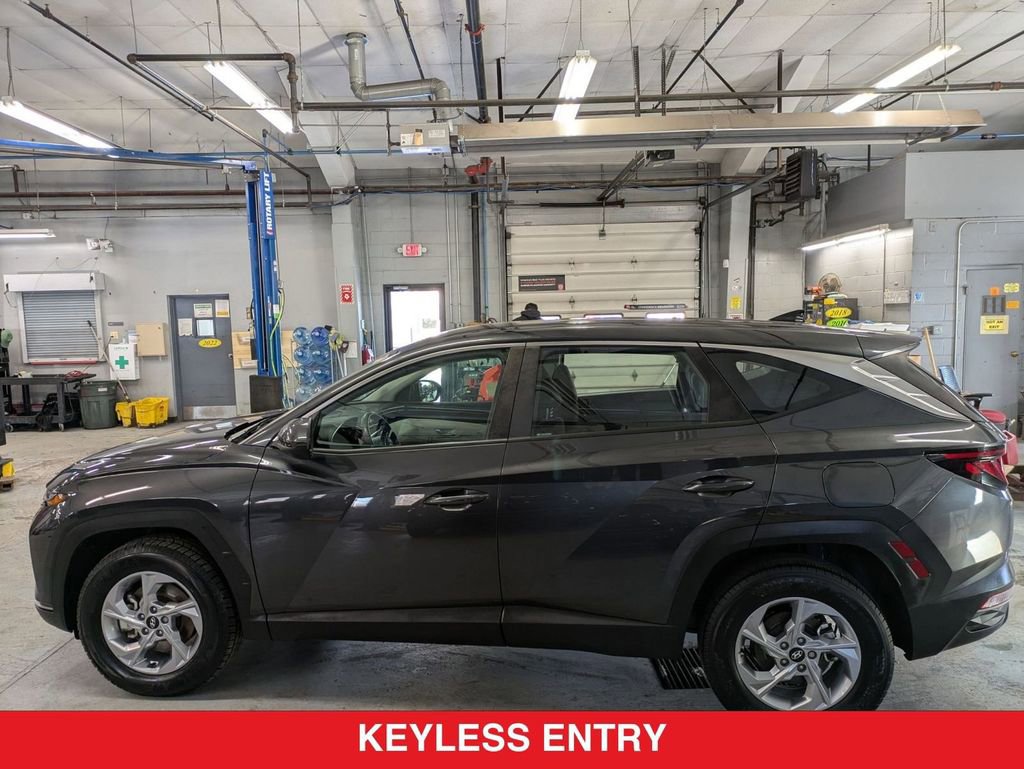 Used 2023 Hyundai Tucson SE image 7
