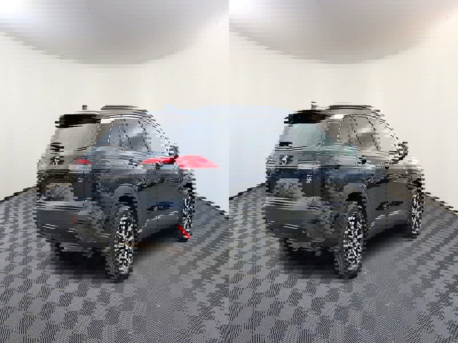 Certified 2022 Toyota Corolla Cross XLE w/ Convenience Package image 6