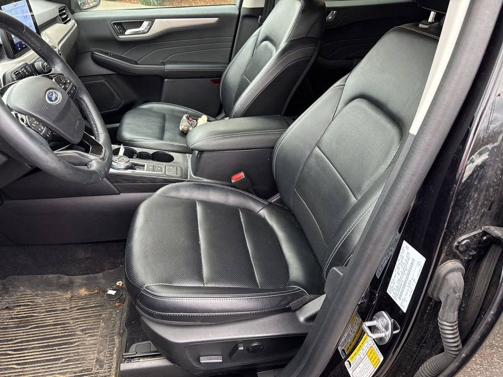 Used 2022 Ford Escape SEL image 11