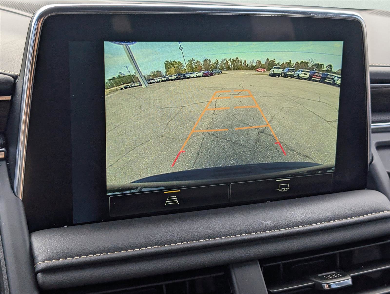 Used 2024 Chevrolet Tahoe Premier image 16