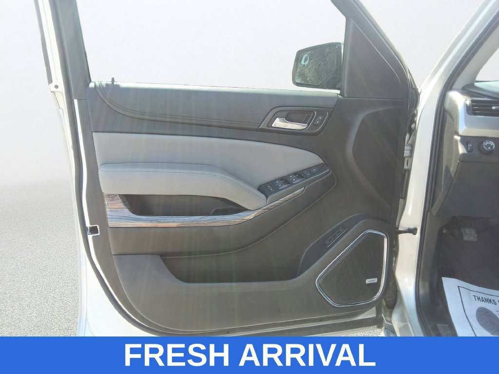 Used 2019 Chevrolet Suburban LT AWD/4WD image 17
