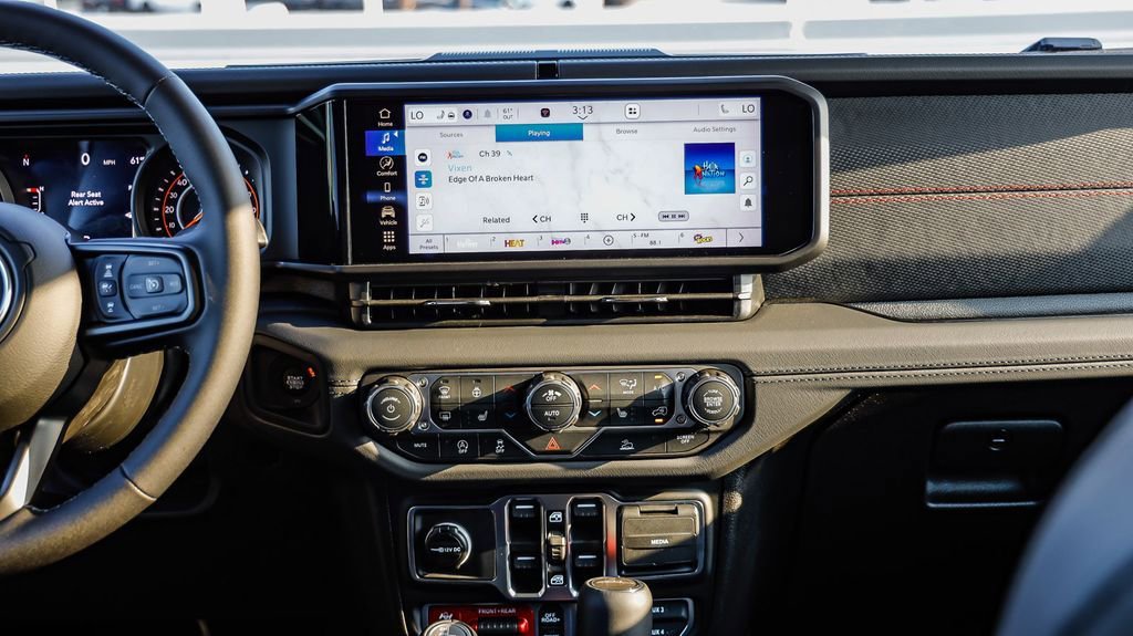 New 2026 Jeep Gladiator Rubicon image 16