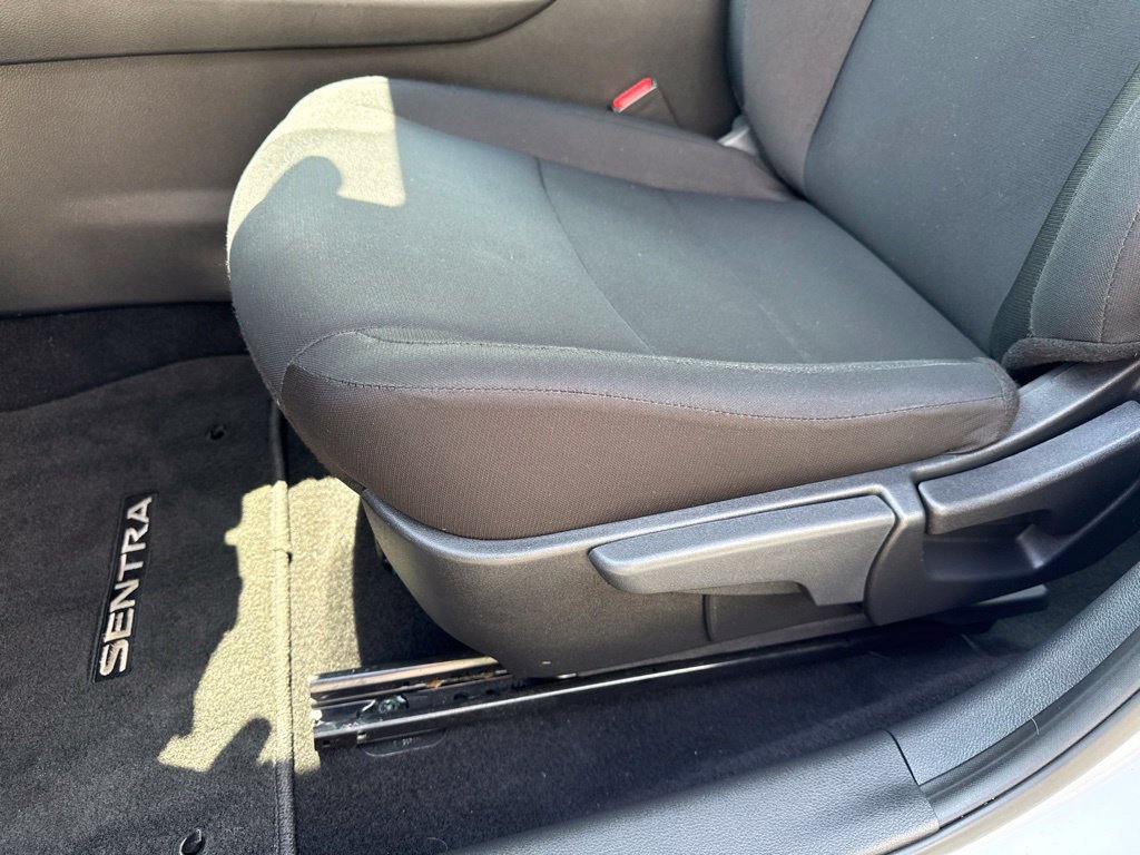 Used 2025 Nissan Sentra S FWD image 16