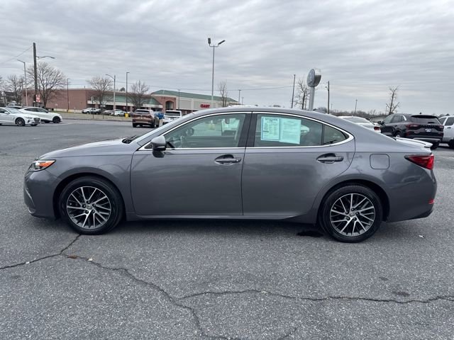 Used 2017 Lexus ES 350 w/ Navigation System Package image 2