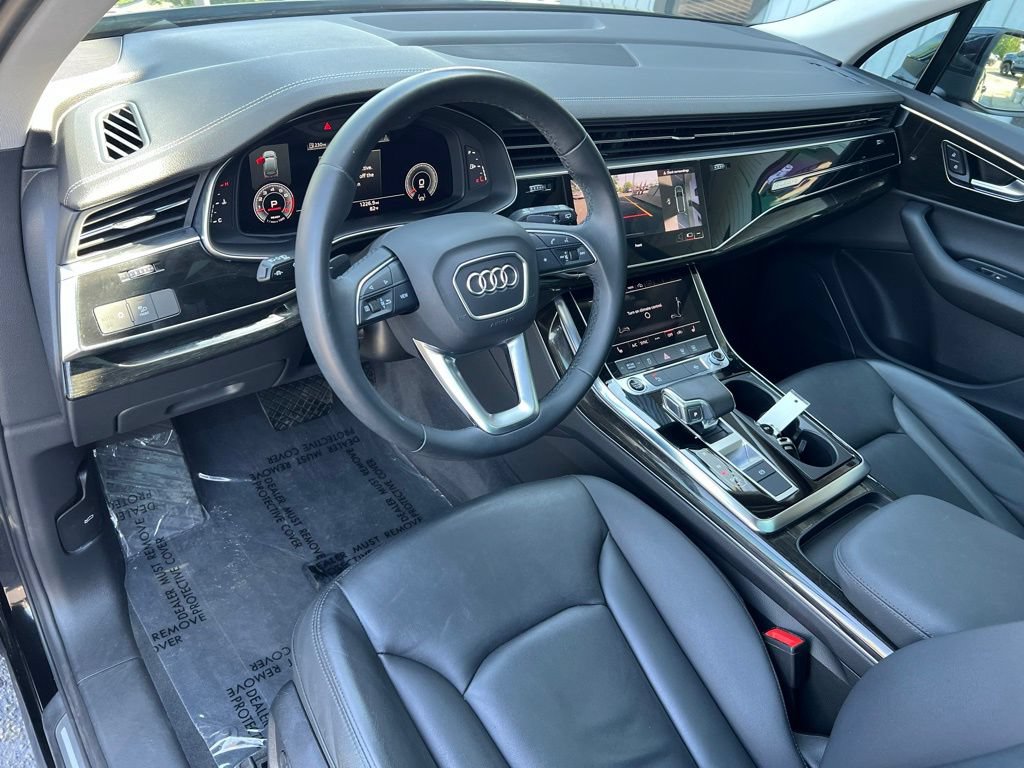 Used 2023 Audi Q7 3.0T Premium w/ Convenience Package AWD/4WD image 11