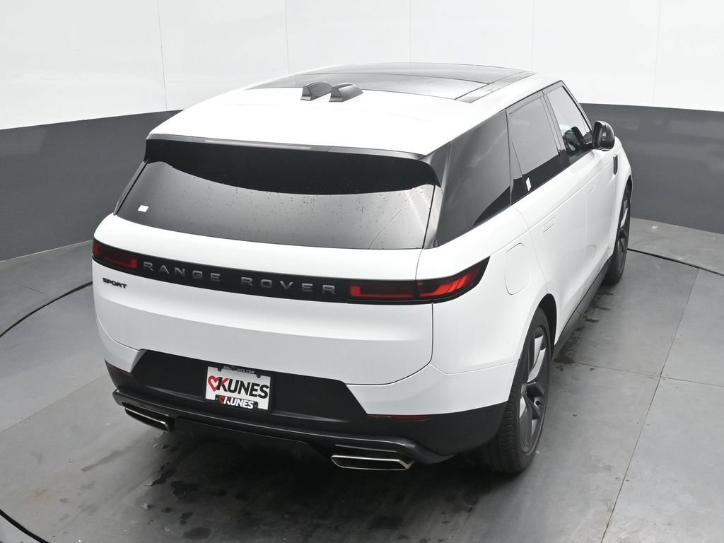 Used 2024 Land Rover Range Rover Sport SE AWD/4WD image 30