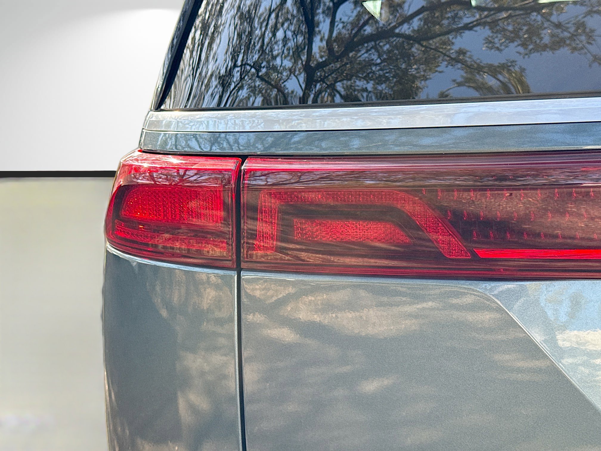 Used 2022 Kia Carnival SX FWD image 10