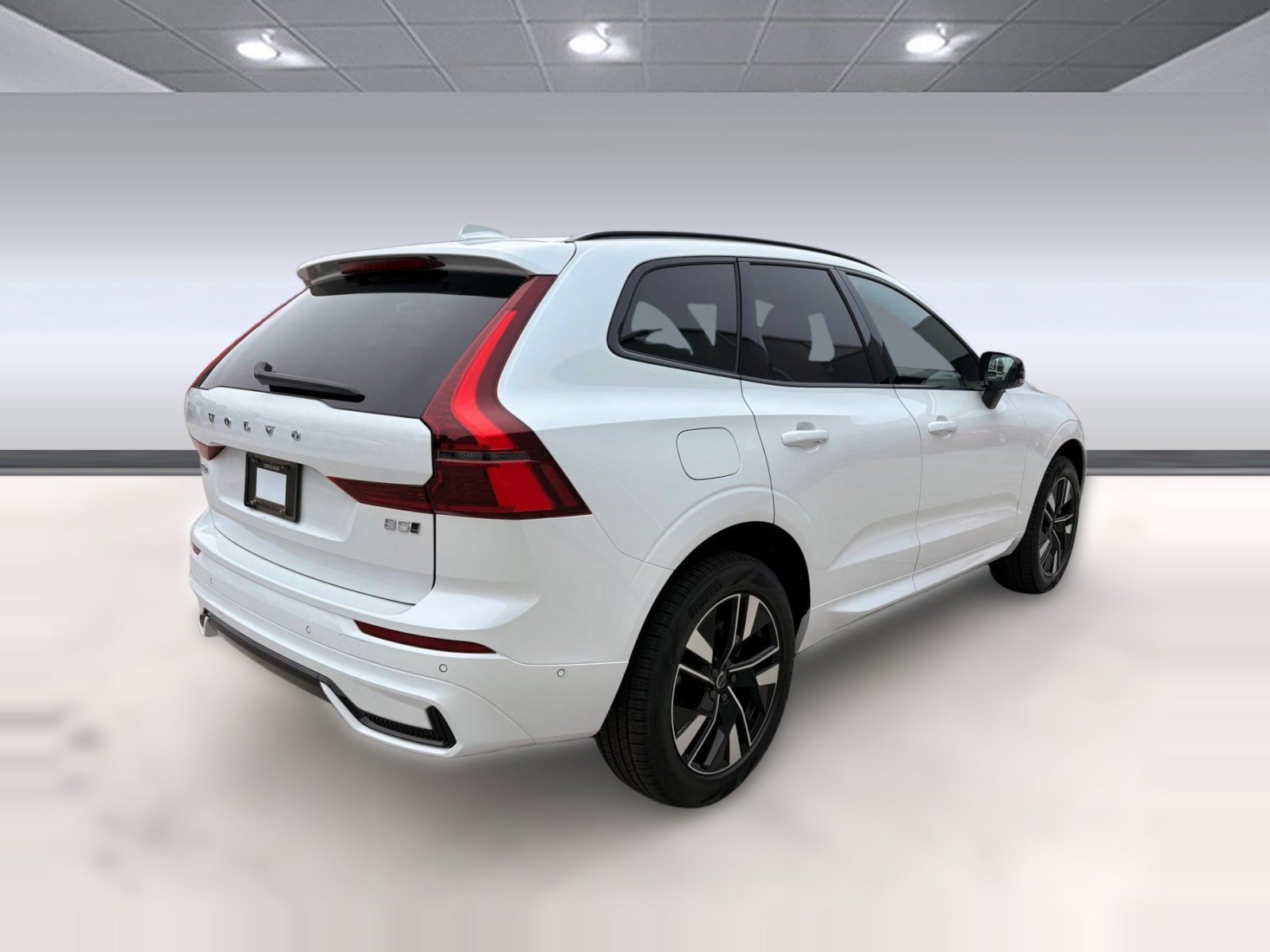 Used 2026 Volvo XC60 B5 Plus w/ Climate Package AWD/4WD image 9