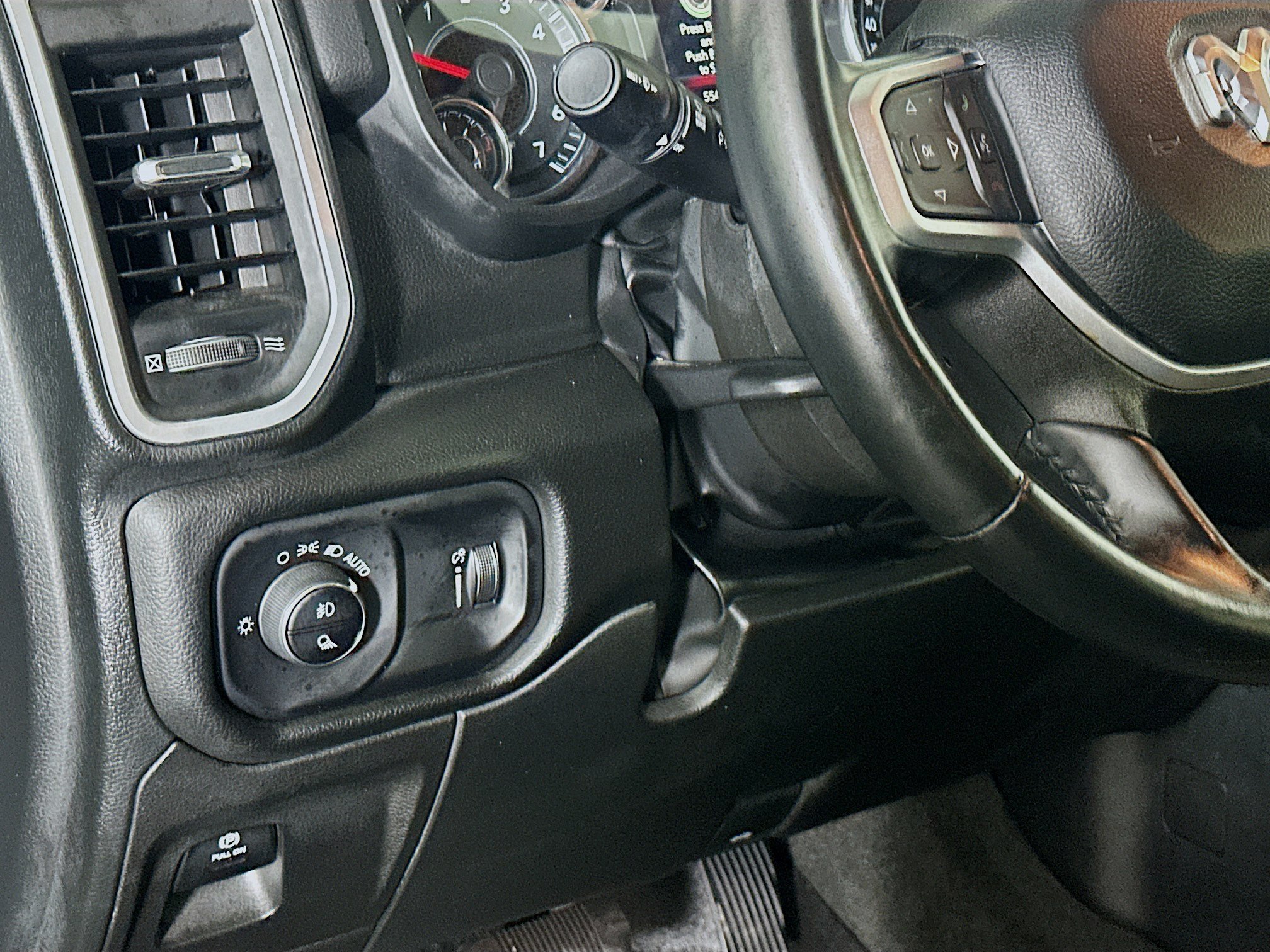Used 2023 RAM 1500 Lone Star AWD/4WD image 16