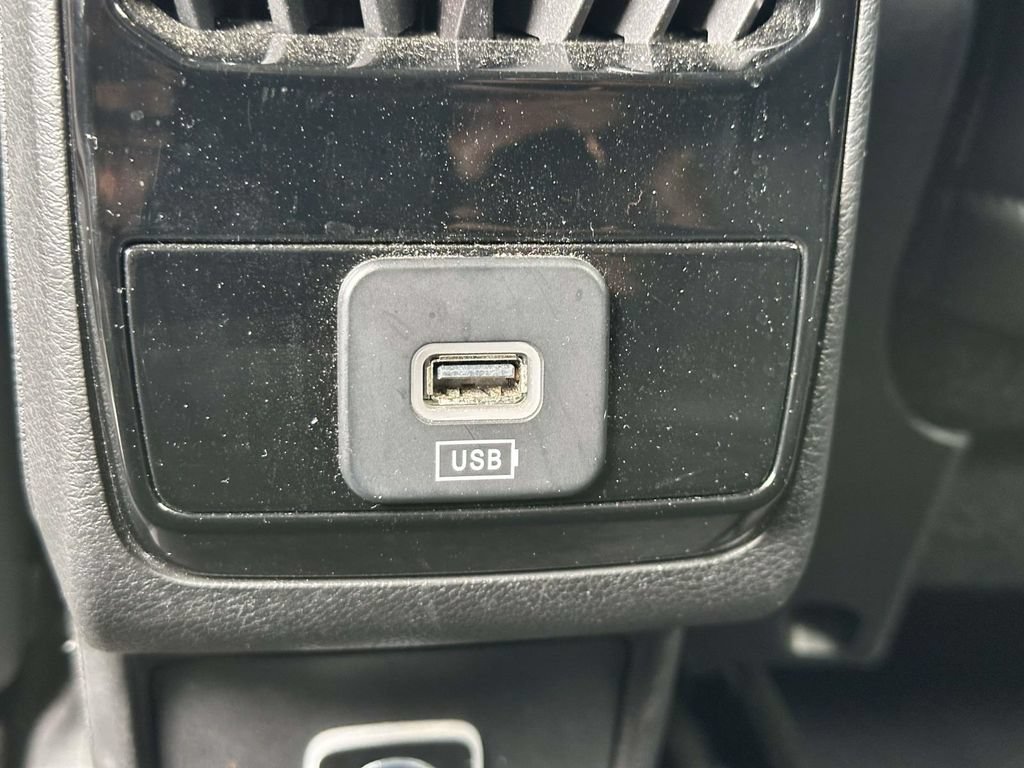 Used 2022 Jeep Compass Limited AWD/4WD image 15