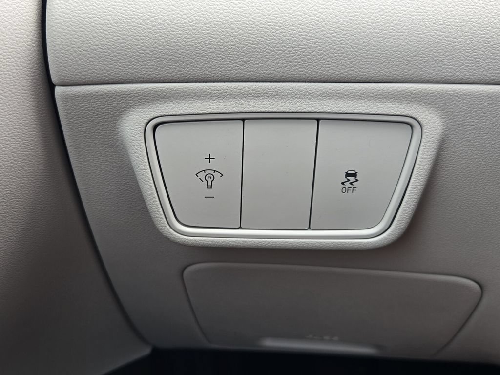 Certified 2024 Hyundai Tucson SE FWD image 26
